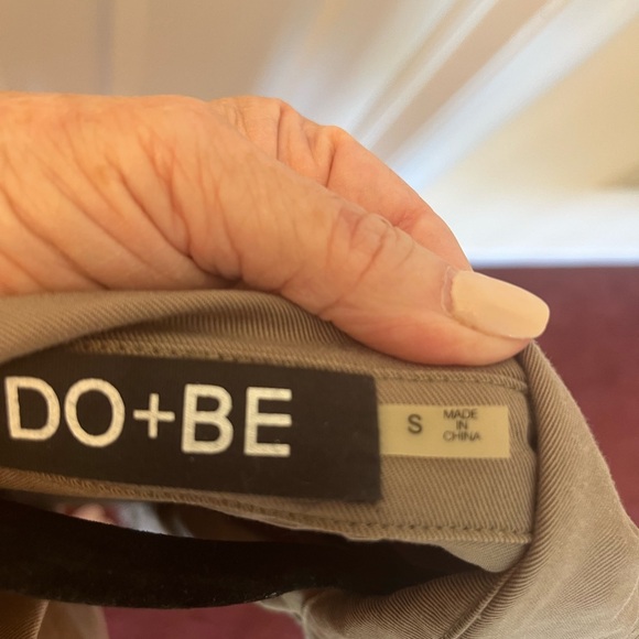 Cute Light brown DO&BE shirt in small with fringe - Picture 8 of 12